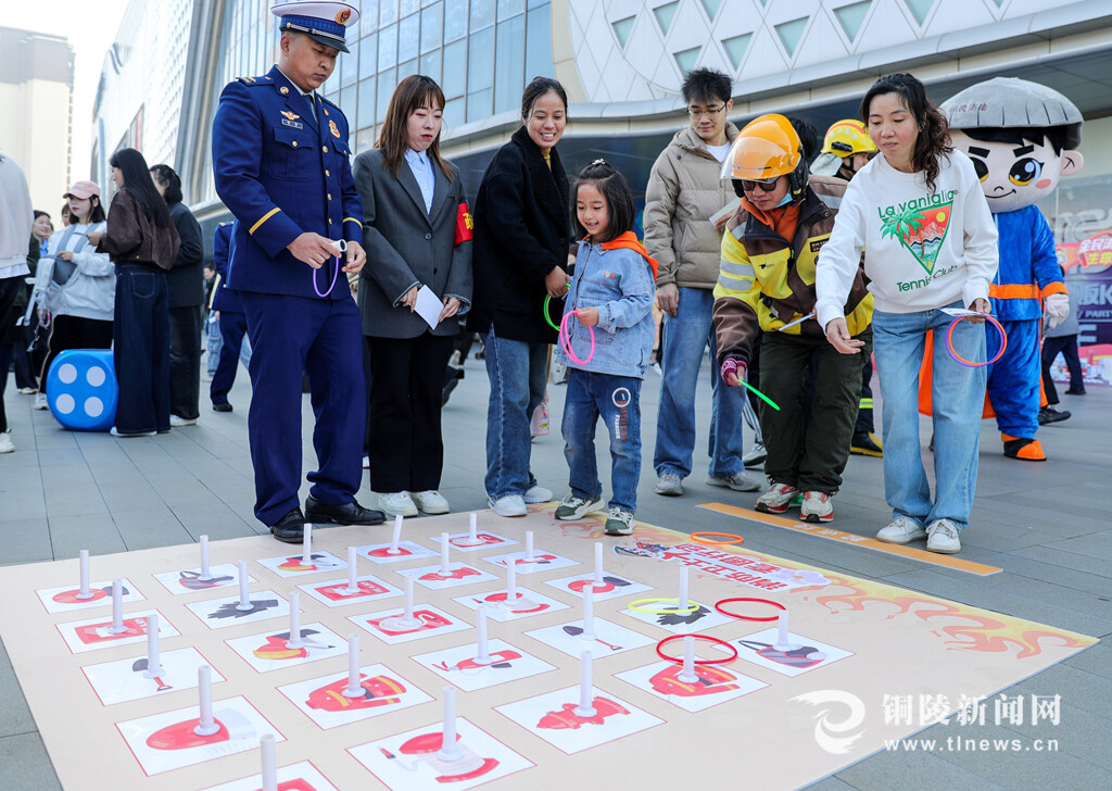 消防宣传“零距离” 筑牢安全“防火墙”