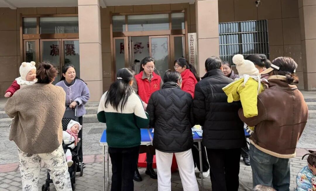 倡導(dǎo)綠色投放 扮靚宜居家園