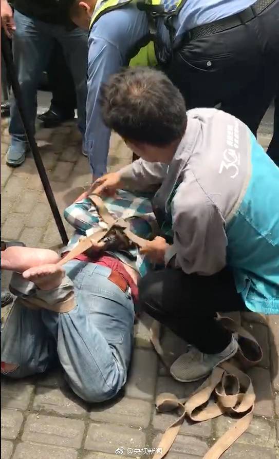 上海一男子持刀傷人致2死2傷 系生活無著報復(fù)社會