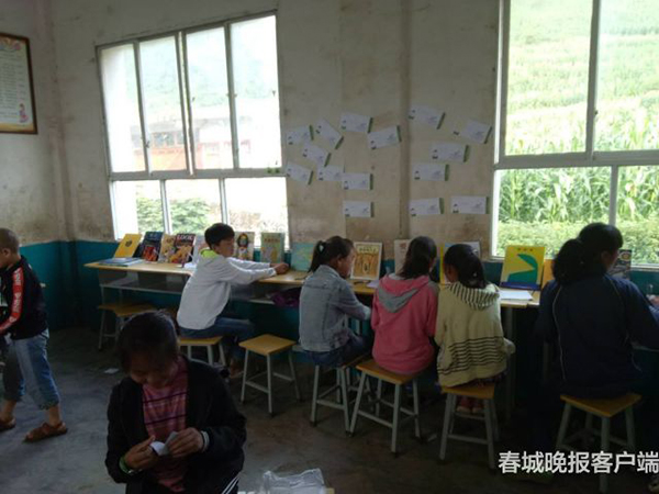 南大女支教隊員洗澡被偷拍 偷拍者母親下跪求原諒