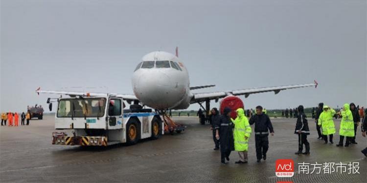 客機(jī)備降深圳乘客獲賠600元 質(zhì)疑航企敷衍了事