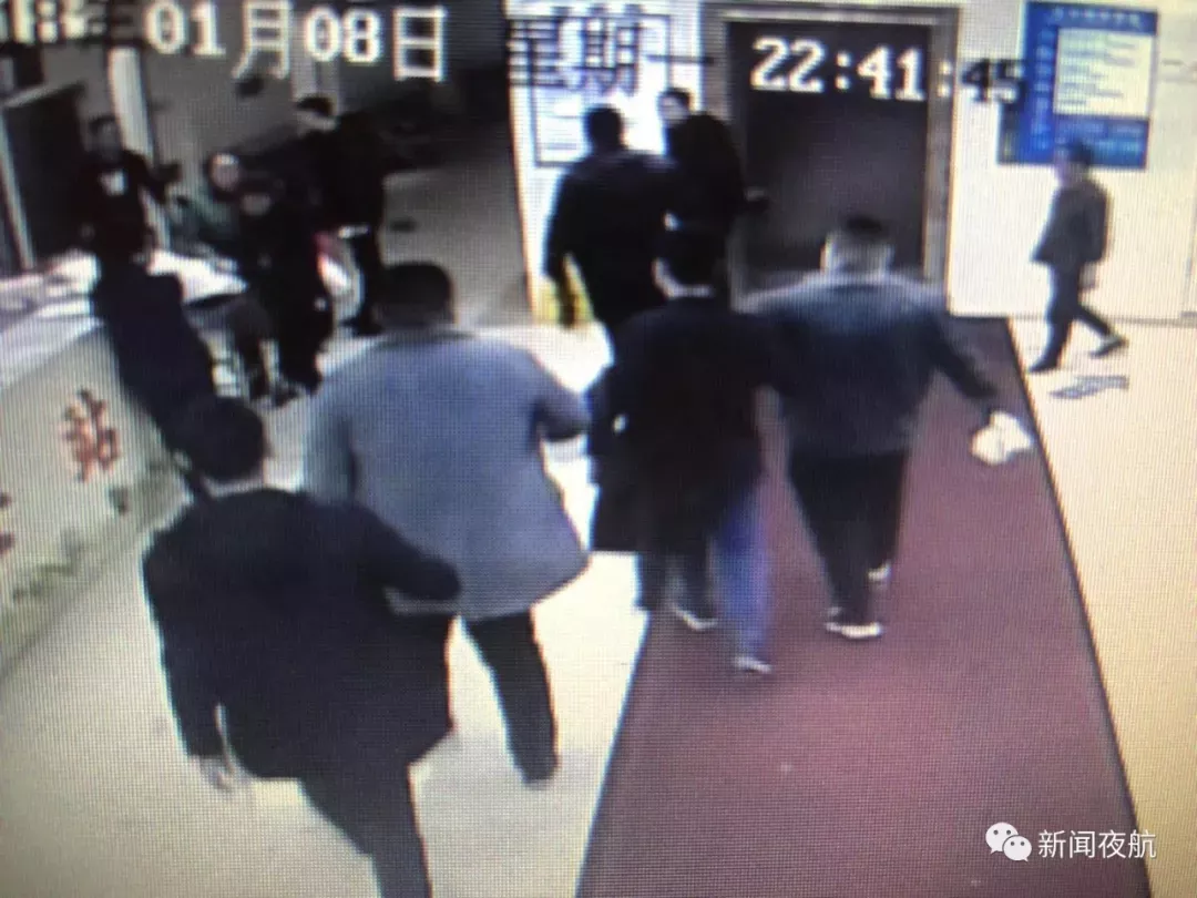 哈爾濱兩男子因瑣事喊20人互砍 1人手指被砍掉