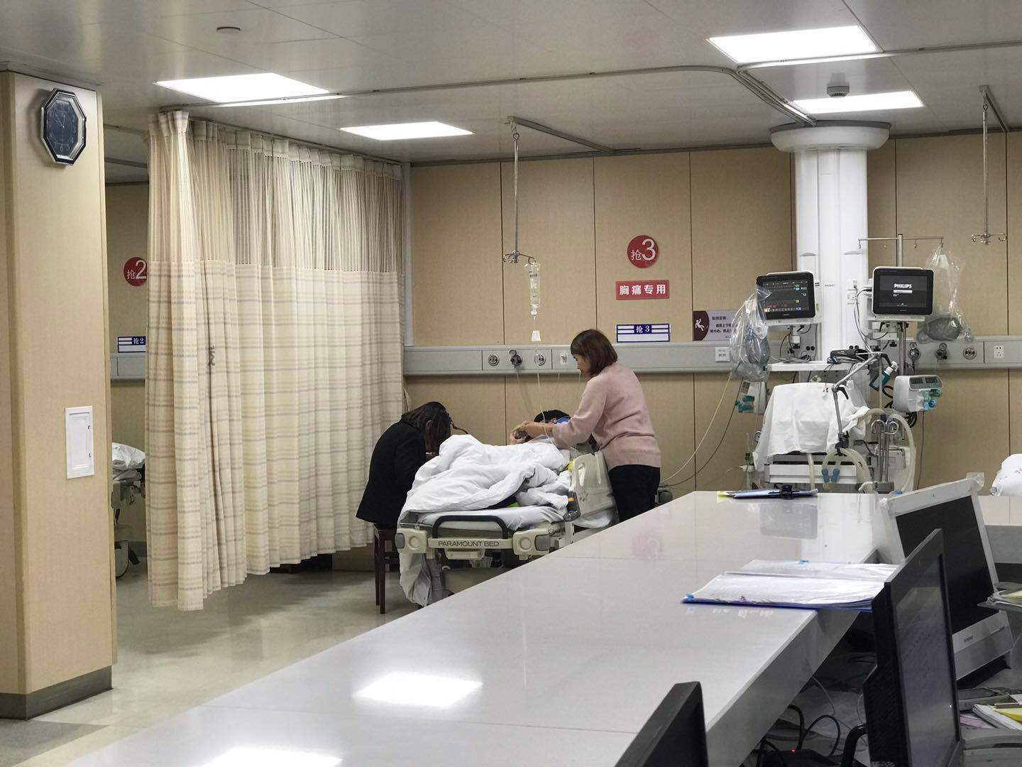 杭州25歲小伙疑因投資失敗網(wǎng)購劇毒銀環(huán)蛇自殺