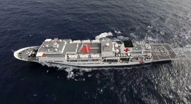 習(xí)近平領(lǐng)航人民海軍逐夢(mèng)深藍(lán) 
