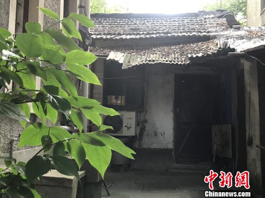 南京10余平米棚戶房炒到13萬(wàn)/平 雙學(xué)區(qū)房搞瘋家長(zhǎng)