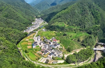黄山市多彩三合：红土地上绘新景