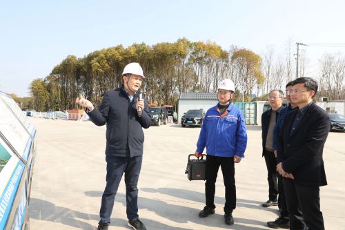 节后首个工作日，缪京调研轨道交通崇明线和沪渝蓉高铁崇明段重大项目建设情况2.jpg