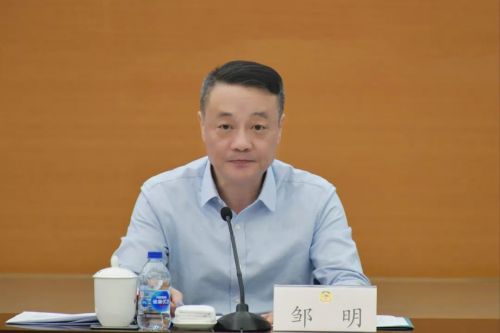 为高质量发展贡献政协智慧——区政协二届十六次常委会会议召开3.jpg