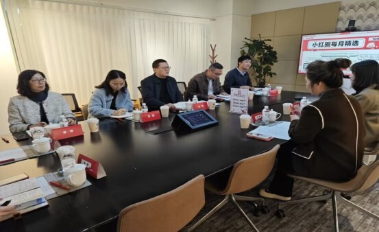 市統(tǒng)計局服務(wù)業(yè)統(tǒng)計處一行赴黃浦開展調(diào)研.jpg