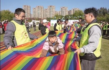 趣味运动会 萌娃展风采