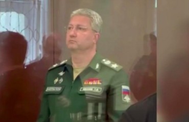 受审画面曝光！“俄副防长伊万诺夫不认罪”