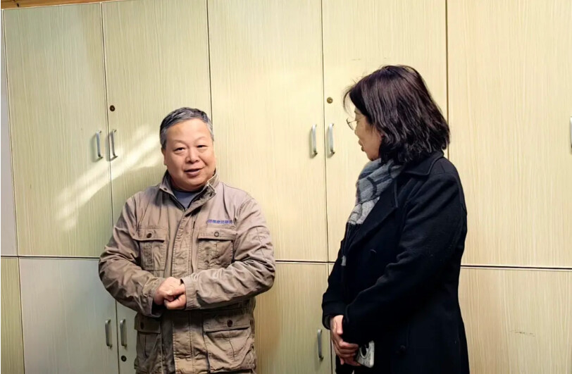 虹口区领导春节前走访慰问先进典型  .png