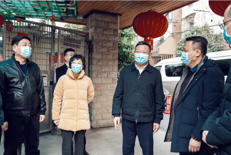 吕鸣先后来到广中路街道敬老院、中广食集，开展安全生产检查.png
