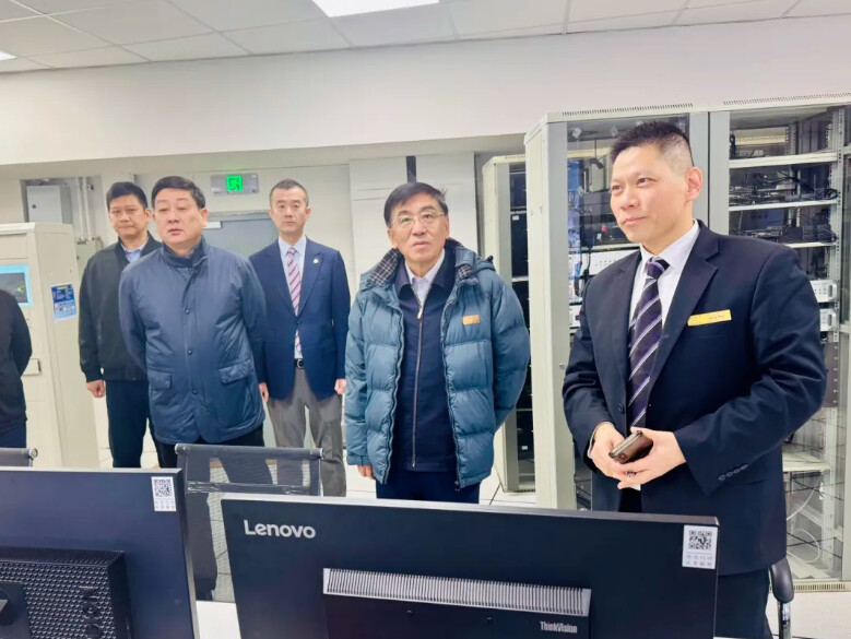朱勤皓先后来到外滩茂悦酒店、上海智赟保洁服务有限公司和北外滩来福士广场，开展节前安全生产检查.png