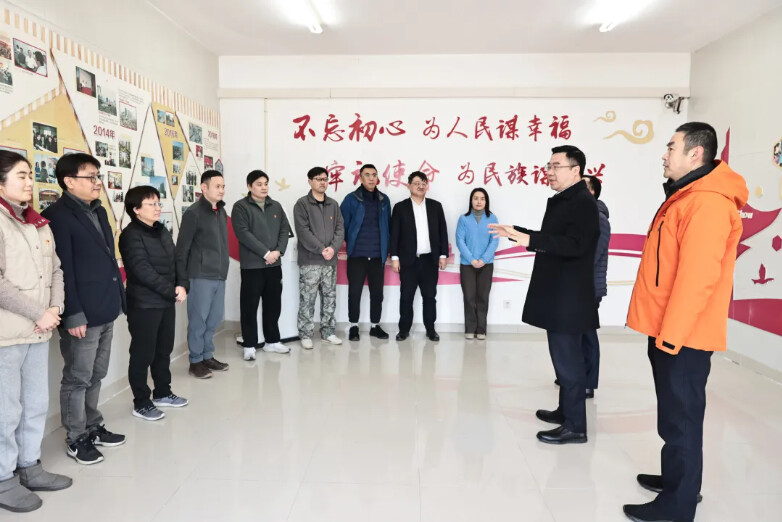 虹口区领导调研虹口区六大行动片区更新行动.png