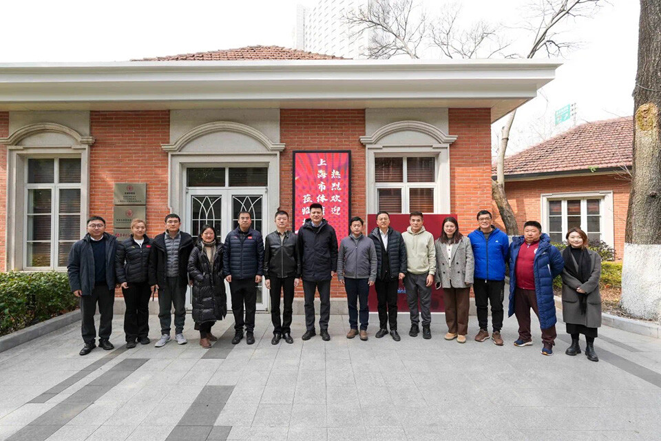 市体育局领导赴东华大学调研 共谋联办运动队创新发展蓝图 (1).jpg