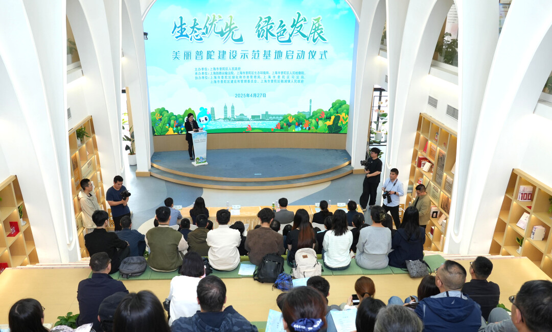fcda94e700e046f1b4c9946d5cd90c6a.jpg