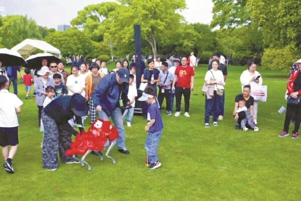 月湖1.jpg