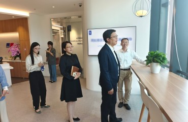 普陀区甘泉路街道“回家计划”精准服务企业归巢