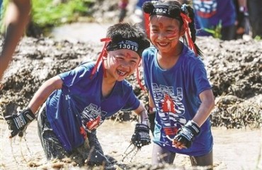 超千名“小泥人”激戰(zhàn)杭州戴村