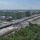 路面破損嚴(yán)重 村民出行受阻