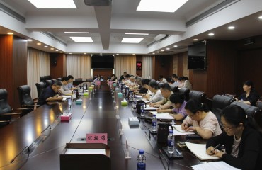 上海市統(tǒng)計(jì)局傳達(dá)學(xué)習(xí)十二屆市委七次全會(huì)精神