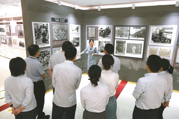 銘記歷史.jpg