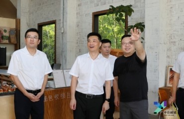 錢林江調研“縣城-中心鎮(zhèn)-重點村”發(fā)展軸建設工作