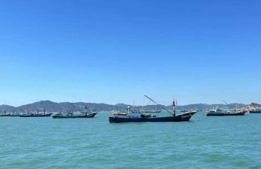 東海全面解禁 岱山縣最后一批漁船開漁