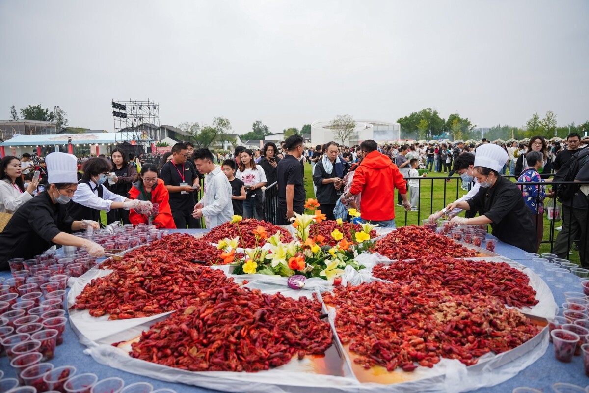 DSC07689.JPG~tplv-9lv23dm2t1-resize-animforce-v1_1600_3000_gif