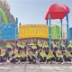 阿克蘇的孩子們穿上了杭州送來的新園服