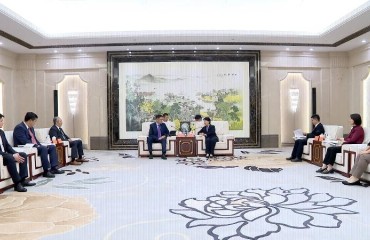 蘇州市領(lǐng)導(dǎo)會(huì)見(jiàn)哈薩克斯坦卡拉干達(dá)州副州長(zhǎng)一行