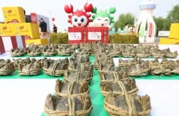 金秋蟹宴正當(dāng)時(shí)，洪澤湖大閘蟹開(kāi)啟“膏”光時(shí)刻！