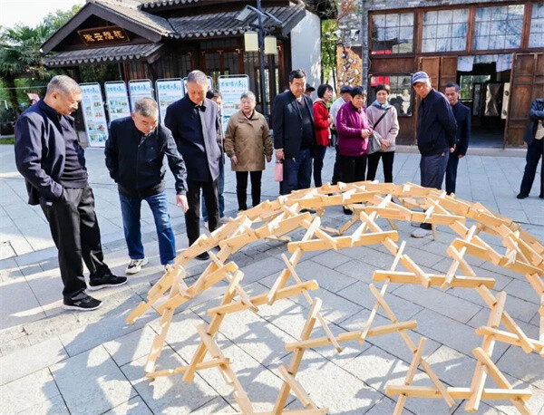 710e8af8a1836e12b87c882043f67f7d