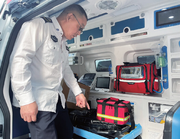 海门6辆新救护车将投用.png