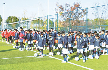 跨越千里 绿茵传情 海门珂缔缘在新疆伊宁“落户生根”