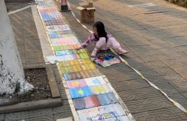 丽水：从一个人到一群人，这条盲道越画越长……