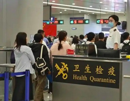 上海进出境航空旅客持续增长