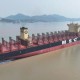 浙江省建造的最大集装箱船启航