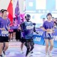 人形機器人在合肥與人類并肩夜跑，彰顯科技與產(chǎn)業(yè)融合創(chuàng)新實力