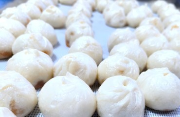 浙江嵊州：傳統(tǒng)涌現(xiàn)新浪潮 一籠煙火里的數(shù)字革命