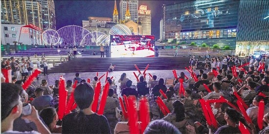 宁波：浙BA“第二现场”燃爆街头