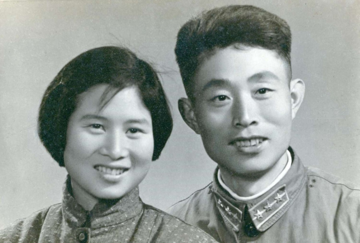 1956 年 ，劉建和 、 白明珠夫婦在常州.jpg