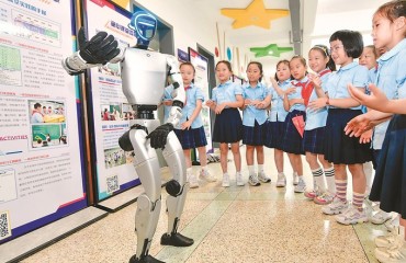 人形機器人，撬動經(jīng)濟增長的“智能支點”