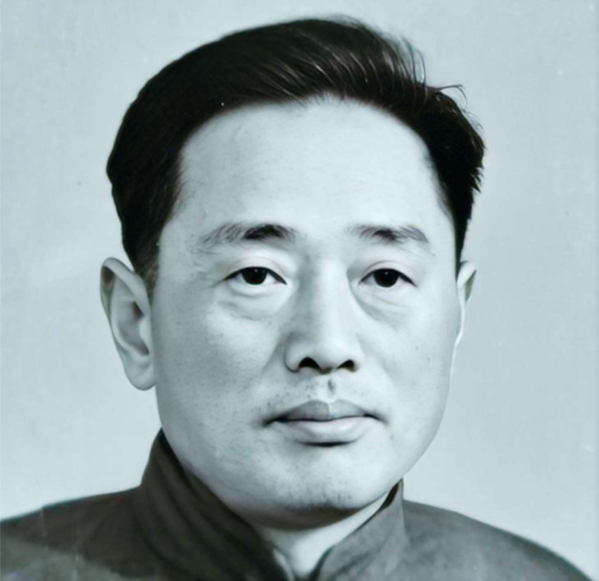 吳佐義，1943 年 2 月為靖江交通站 站長。1943 年 6 月 ，介紹朱澄清入黨.jpg