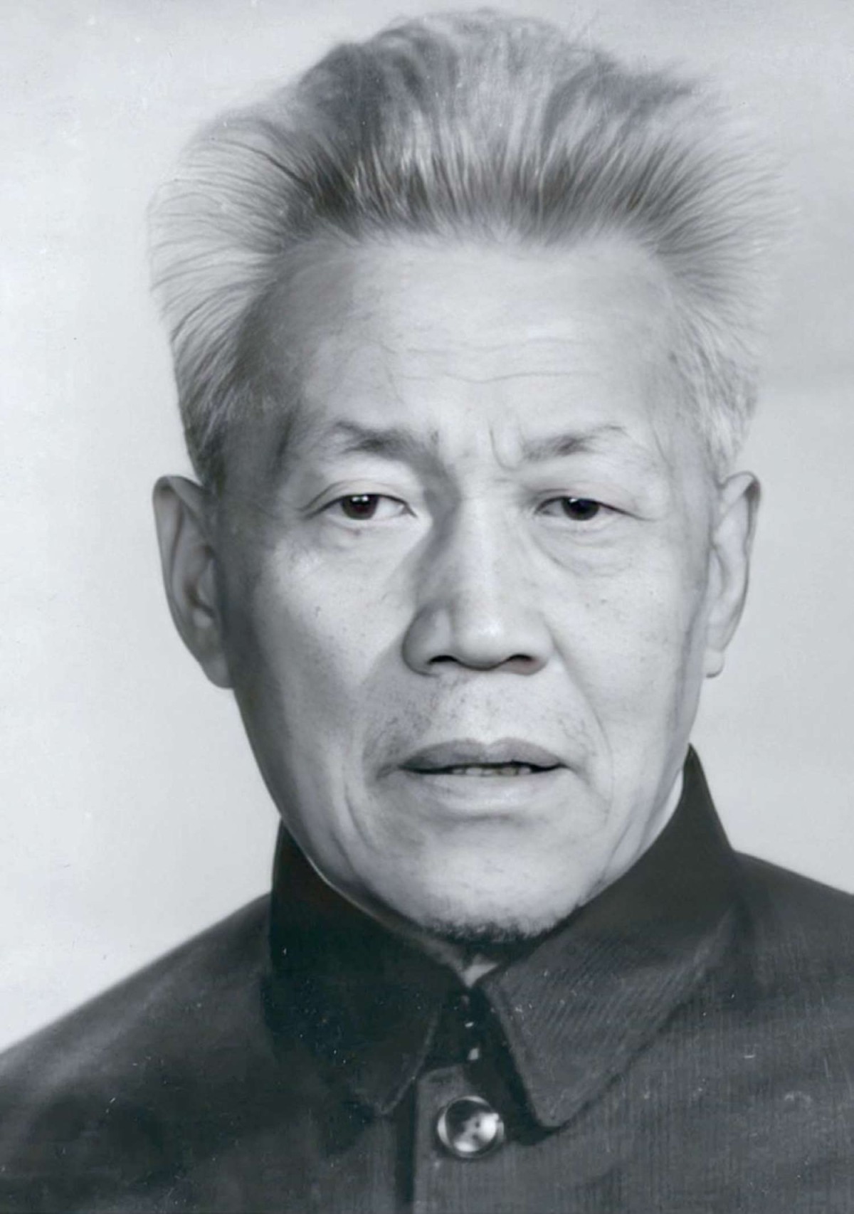 1987 年前后， 陈锡周在苏州.jpg