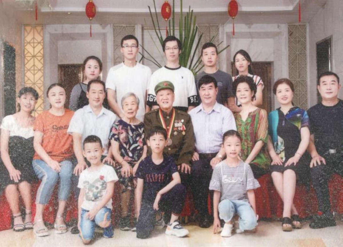 2020 年 ，臧祥坤 90 寿辰全家福.jpg