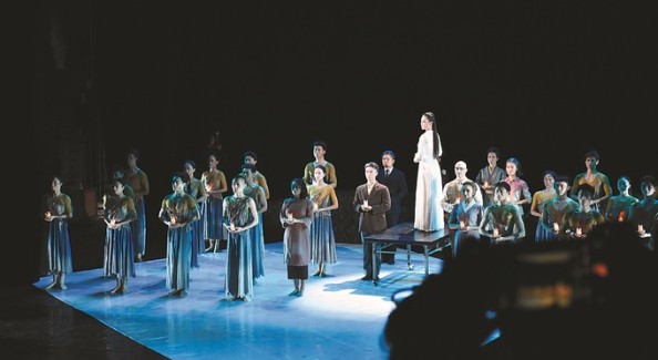 《记忆深处》谢幕时，掌声经久不息