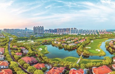 太仓高新区勇攀高峰向未来