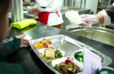 浙江推出校园餐“暖八条”保障措施